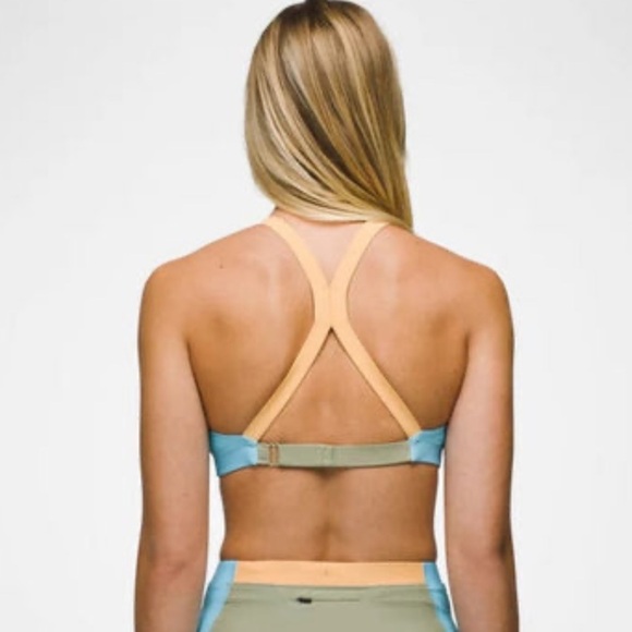 NWT prAna Baja Bound Colorblock Surfer Volleyball Bikini Top Size Small - Picture 3 of 7